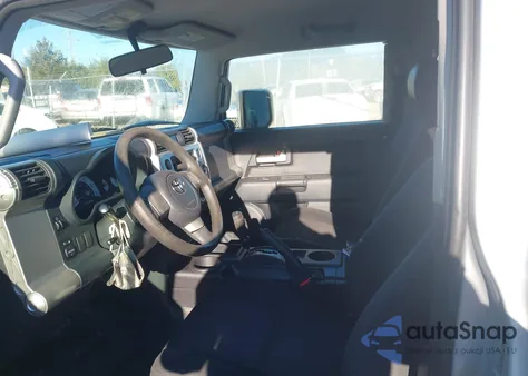 2007 Toyota Fj Cruiser from USA, damaged, VIN JTEZU11F970016319